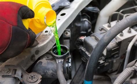 5 Common Causes Of Oil In Your Coolant & How To。